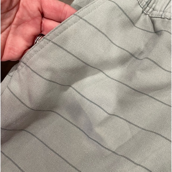 IPD striped shorts in HENRY fit! See pic for all the details & measurements 🕺🏻 - Picture 10 of 12